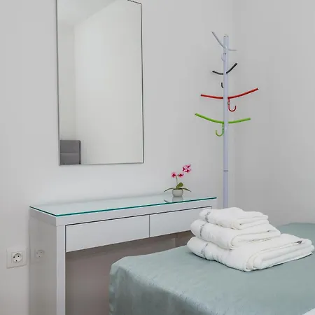 3 Bedroom Lovely In Apartament *