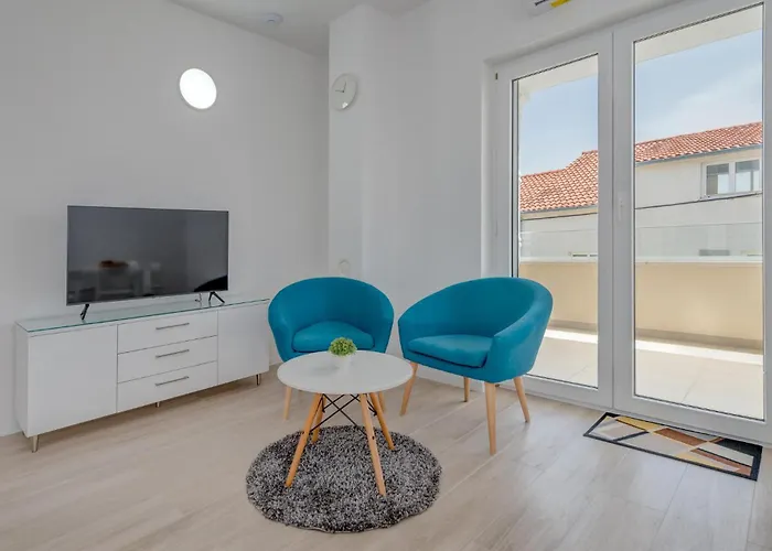 Apartman In With Wifi Trogir